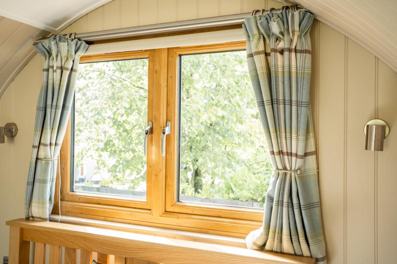 ホテル Glamping At South Lytchett Manor プール エクステリア 写真