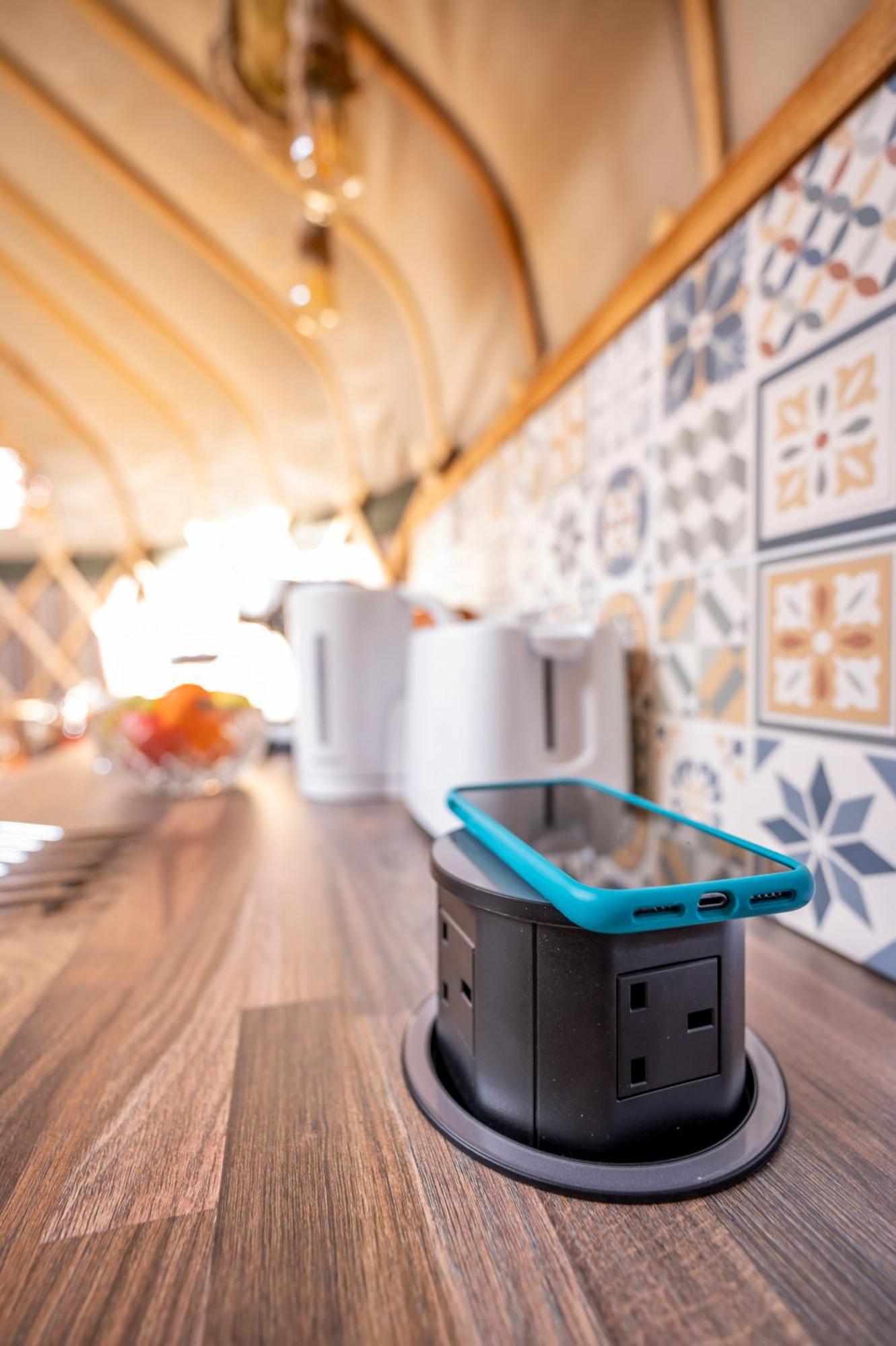 ホテル Glamping At South Lytchett Manor プール エクステリア 写真