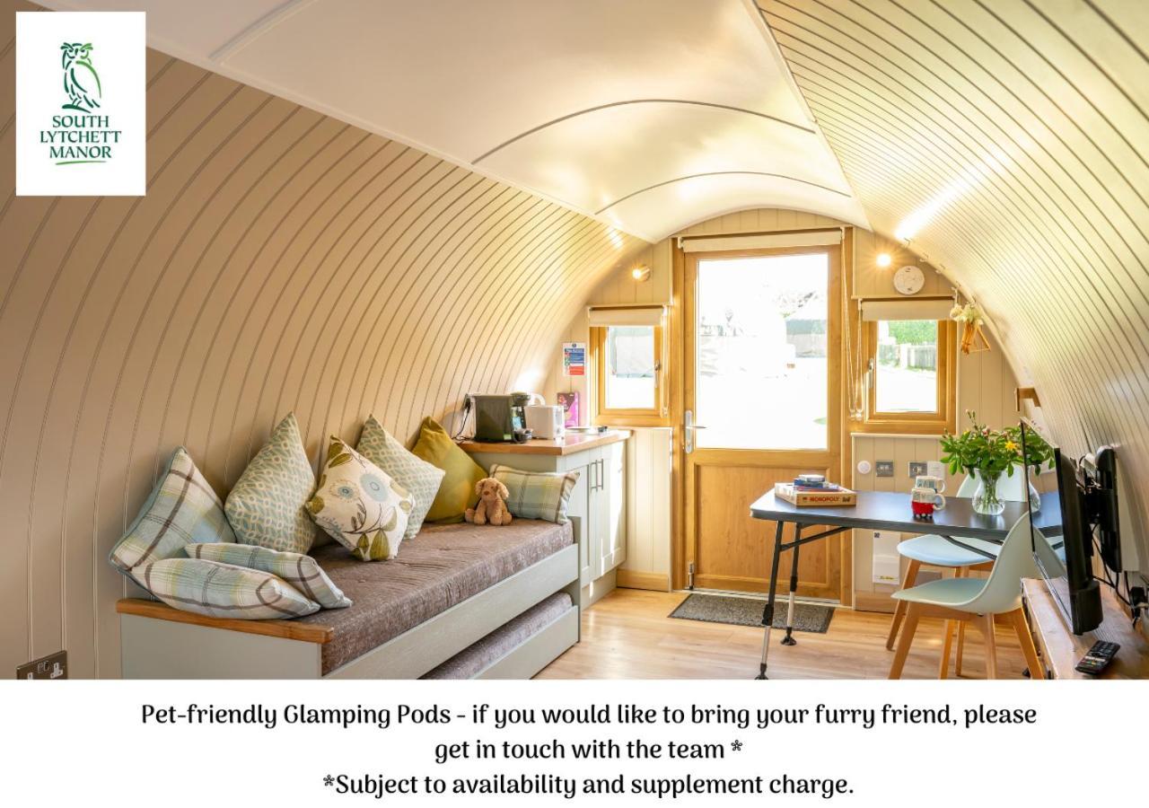 ホテル Glamping At South Lytchett Manor プール エクステリア 写真