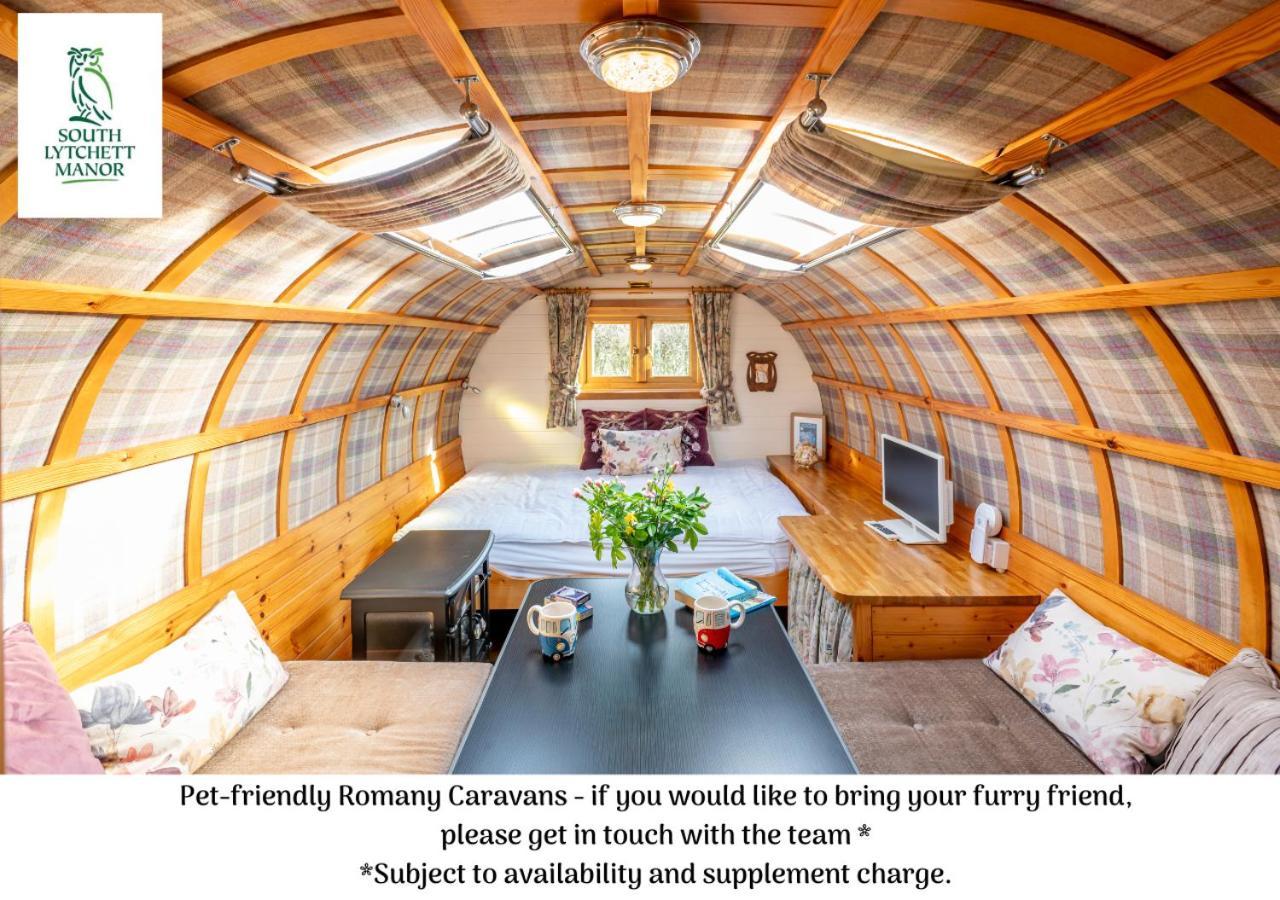 ホテル Glamping At South Lytchett Manor プール エクステリア 写真