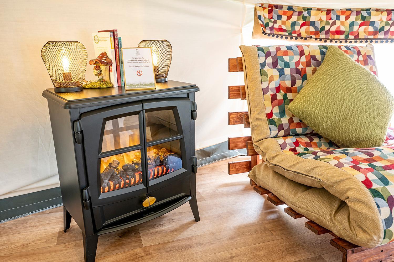 ホテル Glamping At South Lytchett Manor プール エクステリア 写真